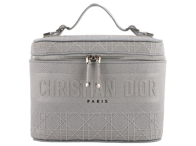 Dior Bolsa Tote Vanity de Viagem com Bordado Cannage Marrom