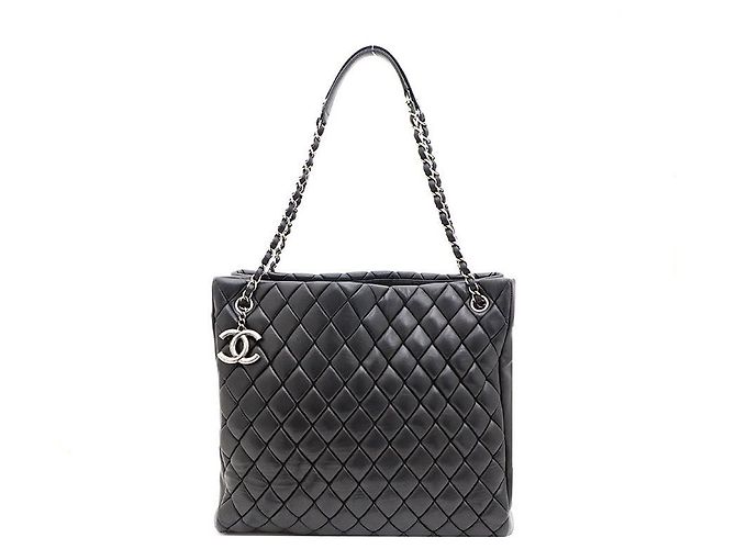 Chanel Borsa Shopper e Borsa a Spalla in Pelle di Agnello Bubble Nero