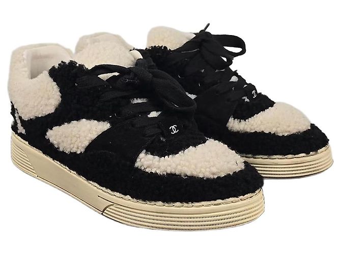 Chanel Baskets en shearling Multicolore