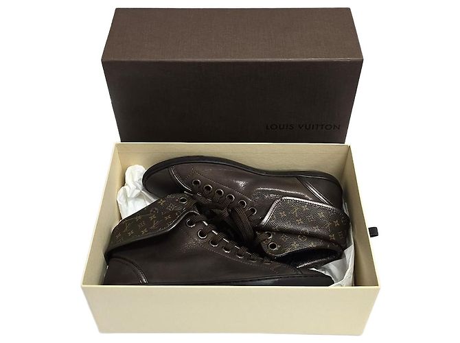 Louis Vuitton Sneaker Brea Foldover da donna Marrone