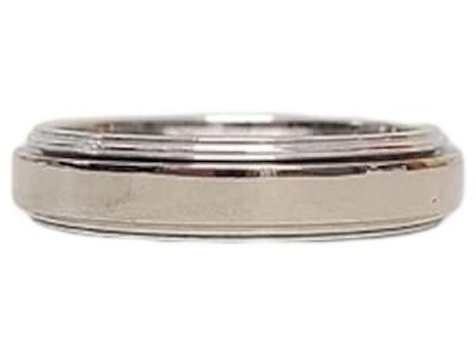 Piaget White Gold Possession Ring