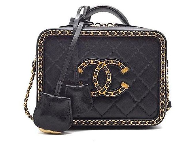 Chanel Bolsa transversal Cosmetic Around com corrente Preto