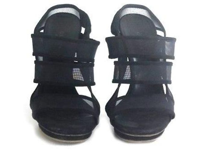 Gucci Chaussures en daim Noir