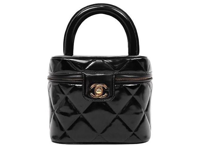 Chanel Bolsa Tote Vanity acolchoada em verniz preto