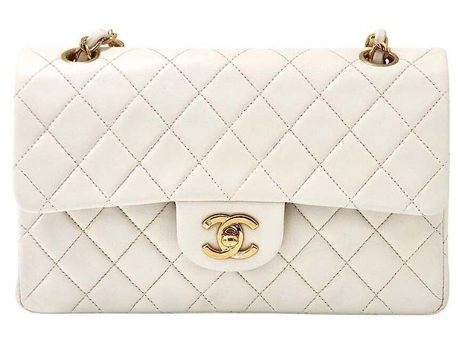 Chanel Classic Small em pele de cordeiro Branco