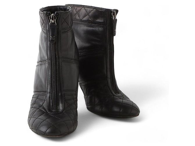 Chanel Matelassé Leather Zip Pump Heel Boots Black