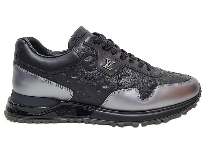 Louis Vuitton Sneakers Runaway in pelle taurillon nera e argento Nero