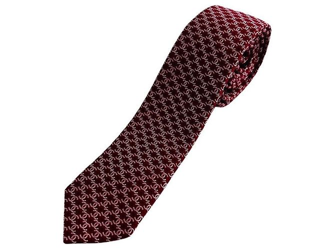 Chanel Gravata clássica de seda Vermelho