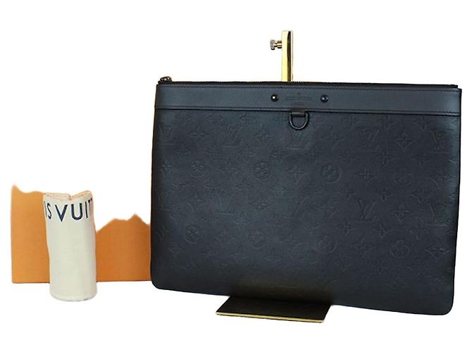 Louis Vuitton Discovery Pouch Condition Multiple colors