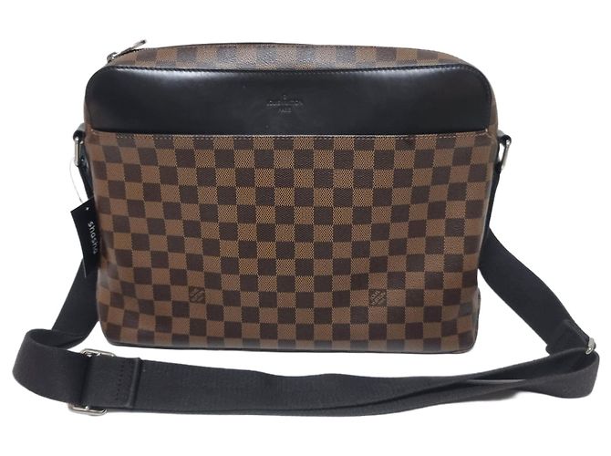 Louis Vuitton Borsa a tracolla Damier Jake Marrone