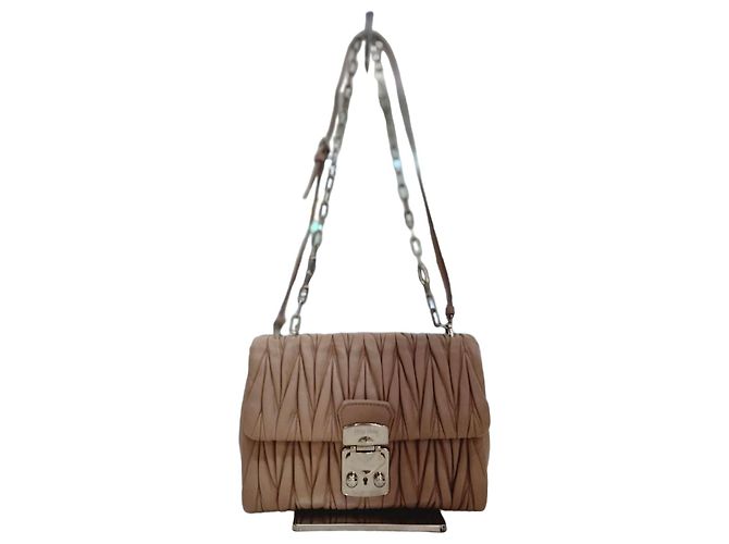 Miu Miu Bolsa de ombro e crossbody em Nappa Rosa