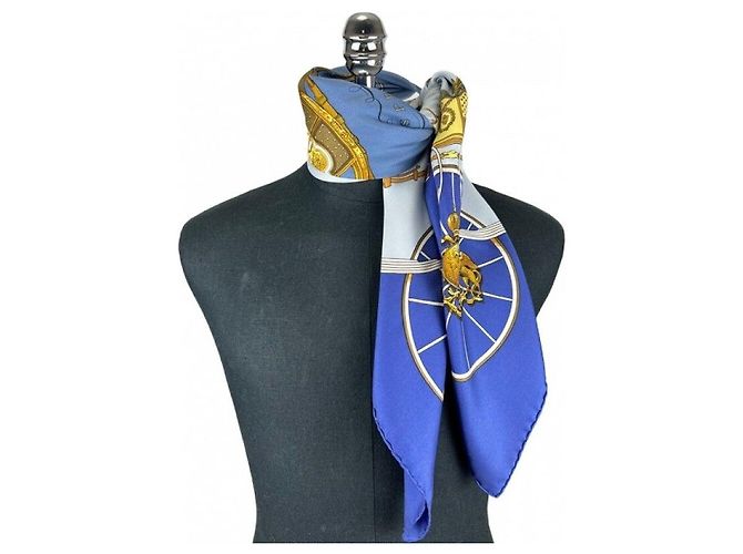 Hermès Lenço de seda azul primavera