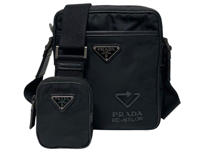 Prada Borsa a tracolla multi tasche con logo Triangle in Re-Nylon Nero