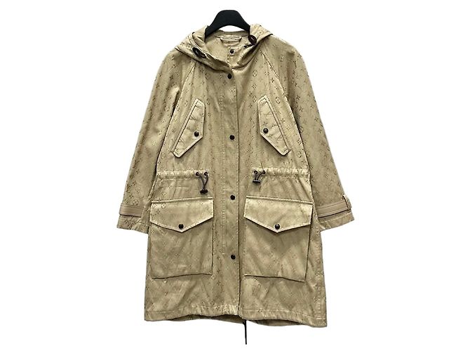 Louis Vuitton Abrigo con Capucha Monogram (Oversized para Mujer) Dorado