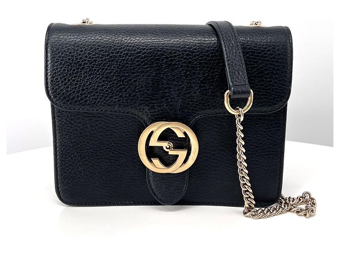 Gucci Bolsa transversal de corrente entrelaçada Preta Preto