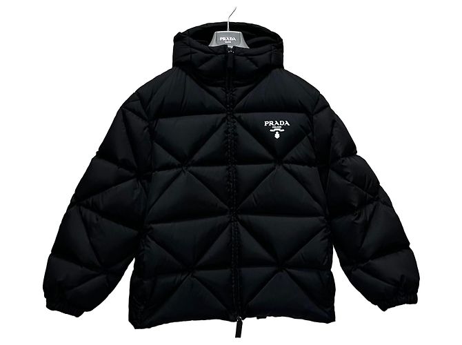 Prada Jaqueta acolchoada de gabardine de Re-Nylon oversized (ajuste oversized feminino) Multicor