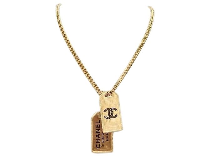 Chanel Colar de metal dourado em corrente