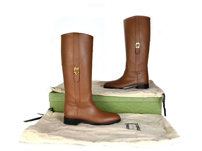 Gucci Botas de couro com fivela Multicor