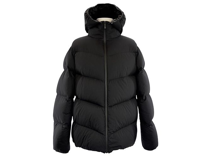 Moncler Pores Down Padding Black