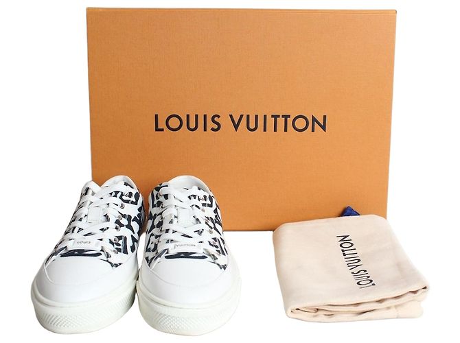 Louis Vuitton Tênis Monogram Stella Branco