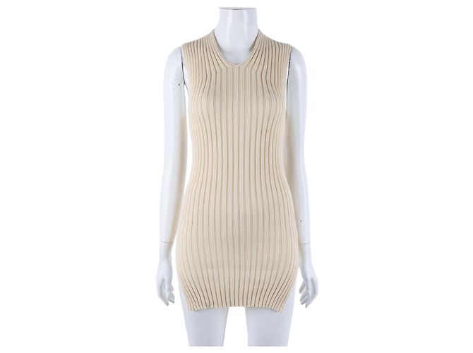 Céline Maille sans manches
