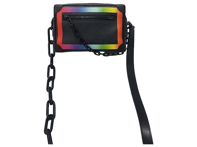 Louis Vuitton Mini bolsa transversal Soft Trunk Taiga Rainbow Prata