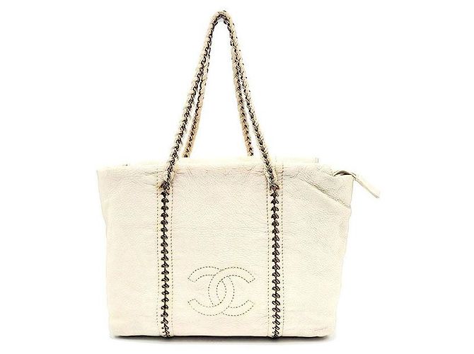 Chanel Bolsa de ombro de luxo com corrente Branco