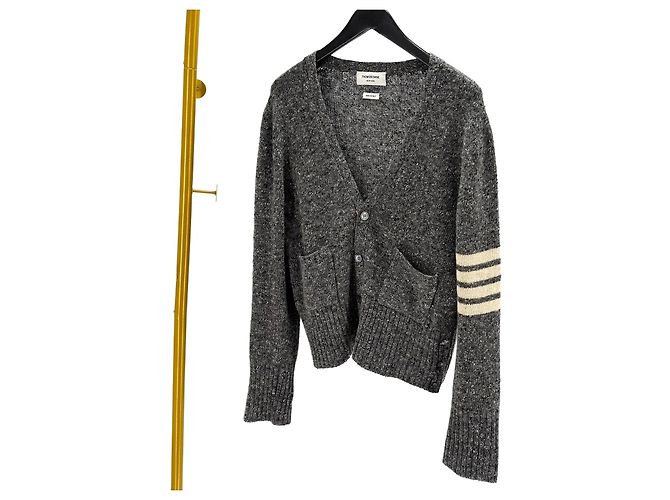 Thom Browne Mohair-Tweed-Cardigan mit diagonalem Armband Grau Braun