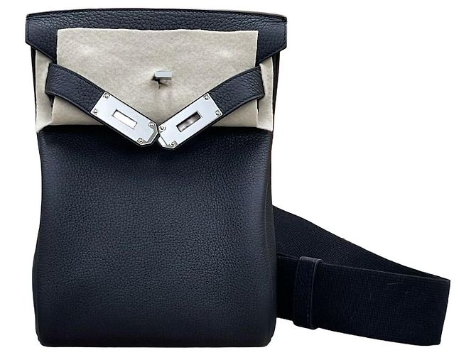 Hermès Kelly Hackado PM Black avec gravure argentée Noir