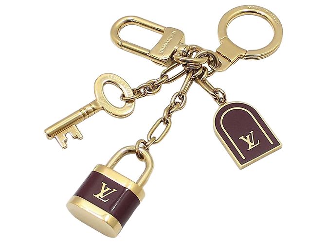 Louis Vuitton Chaveiro Charm Dourado