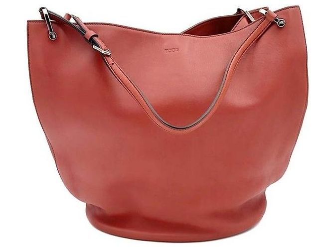 Tod's Leather Shoulder Bag Red