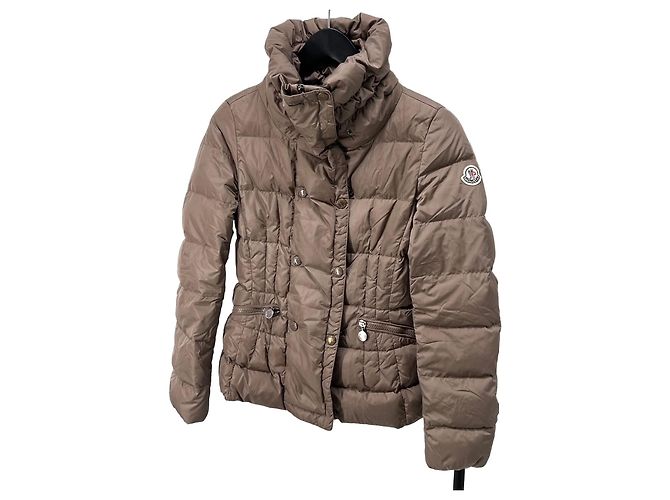 Moncler Jaqueta acolchoada PIVOINE para mulher Marrom