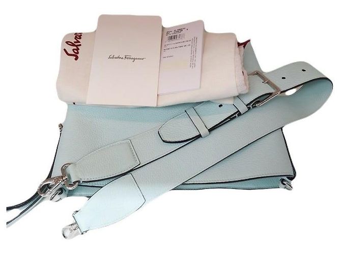 Salvatore Ferragamo FERRAGAMO Studio Silver Mint Borsa Bucket Tote Borsa a Spalla Verde