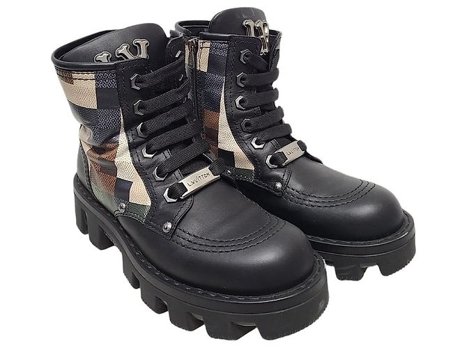 Louis Vuitton Damier Camouflage LV Checker Combat Boots Schwarz