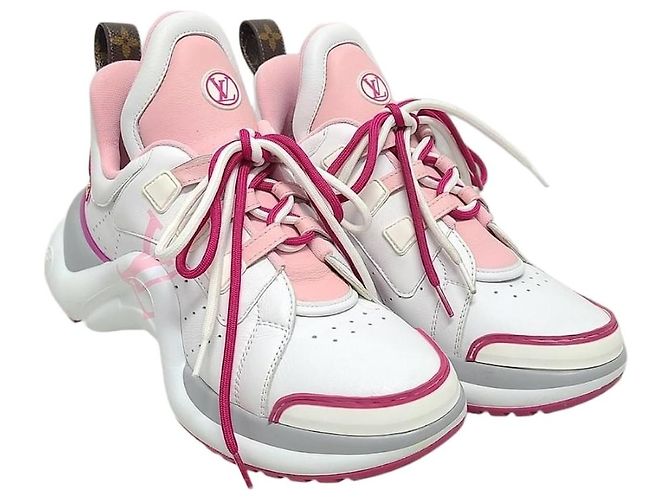 Louis Vuitton Tênis Archlight em couro monogramado rosa