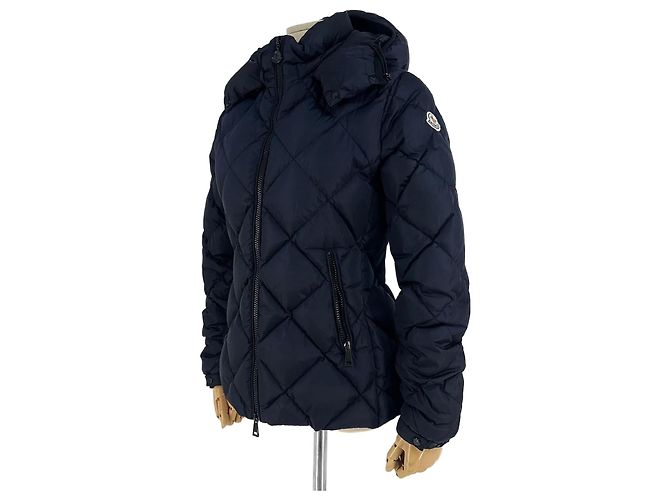Jaqueta de plumas curta acolchoada com capuz feminina Moncler Mesnil Azul