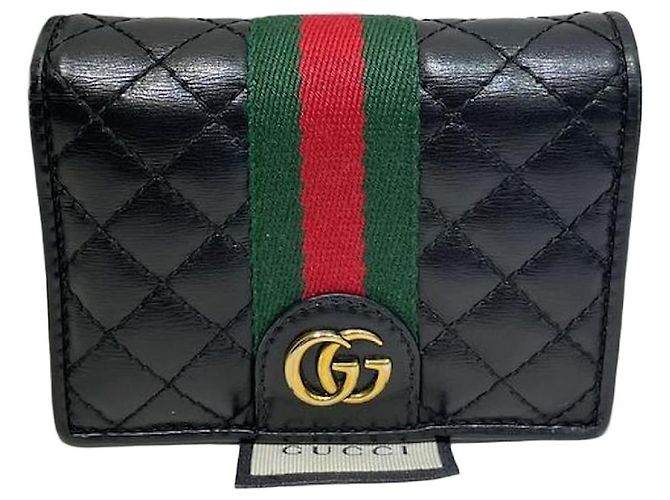 Gucci Carteira Web acolchoada em couro preto