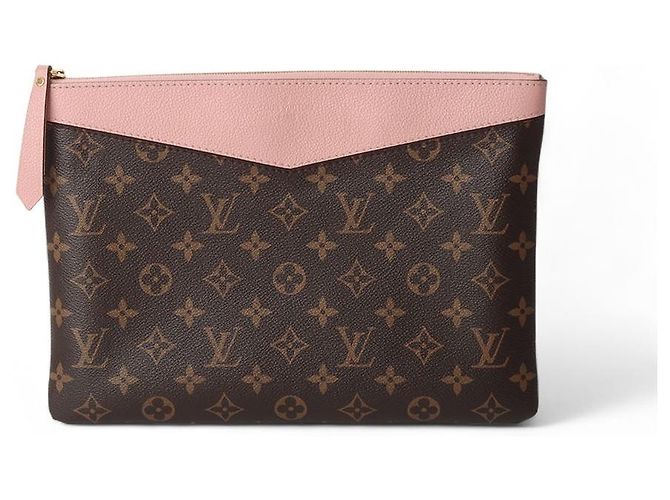 Louis Vuitton Monogram Daily Pouch Pink