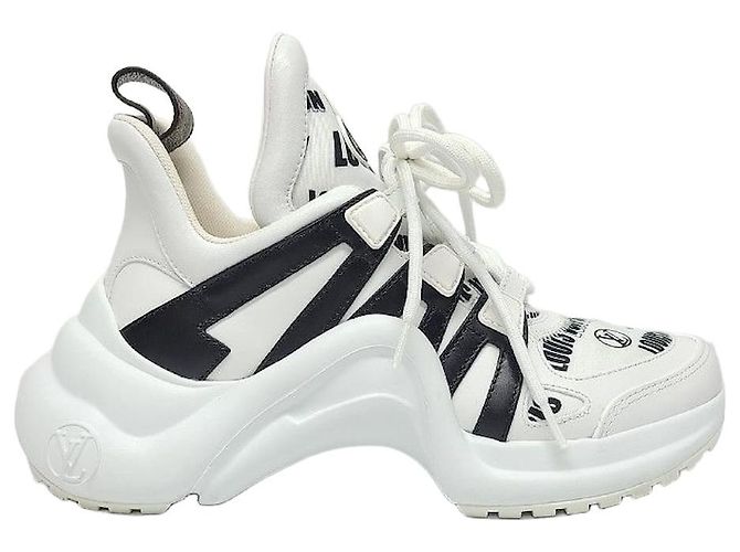 Louis Vuitton Baskets Archlight en cuir blanc avec lettrage LV
