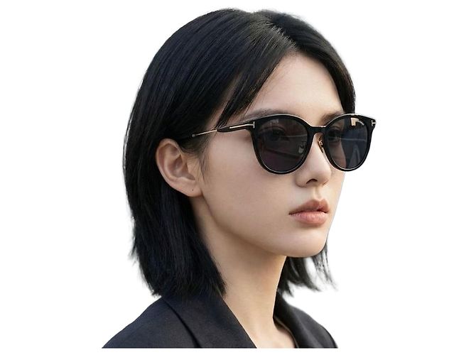 Tom Ford Sunglasses Luxury Black Plastic Asian Fit Round Oversized Multiple colors