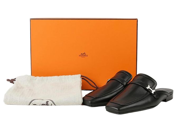 Hermès Black Leather Groovy Mule Slippers