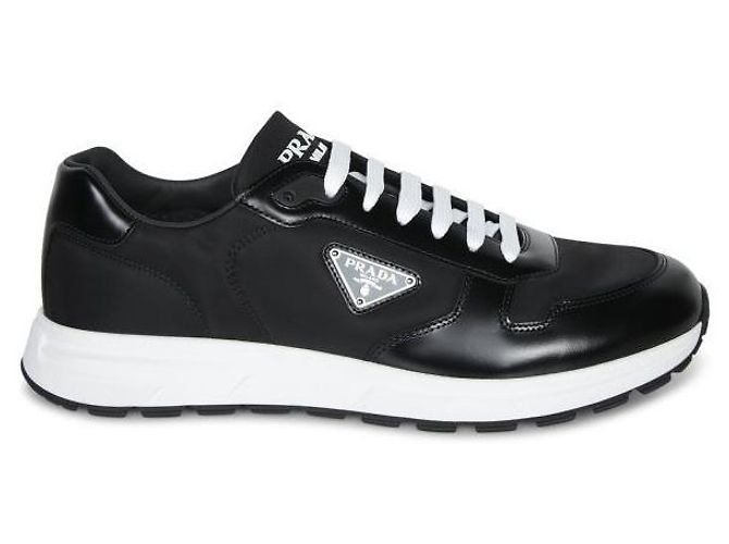 Prada Baskets en nylon et cuir