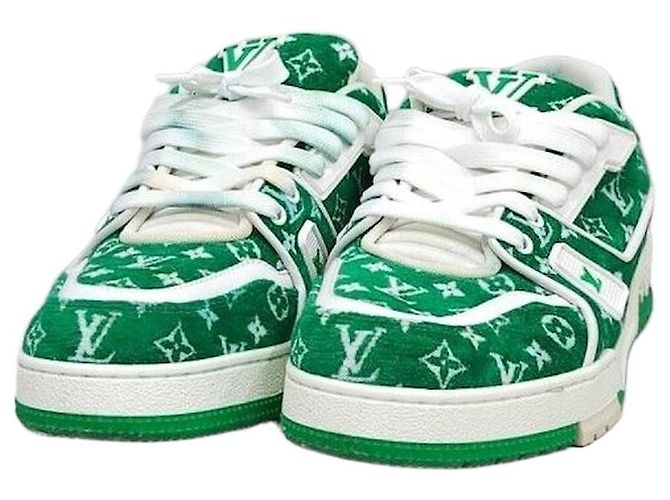 Louis Vuitton Velvet Green Trainer Sneaker Grün