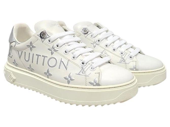 Louis Vuitton Tênis Timeout com Logo Branco e Prata