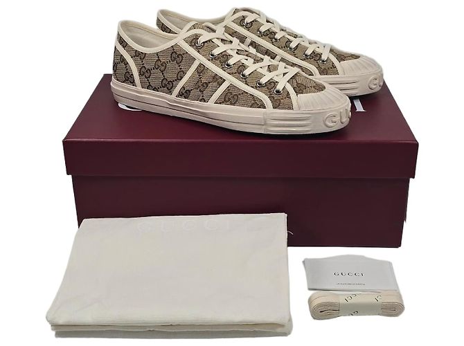 Gucci GG Canvas Low-Top Sneakers Multiple colors