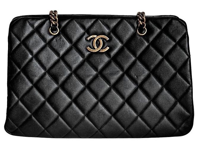 Timeless Chanel Bolsa de Ombro Atemporal Preto