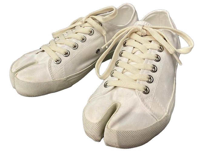 Maison Martin Margiela Canvas Tabi Sneaker Weiß