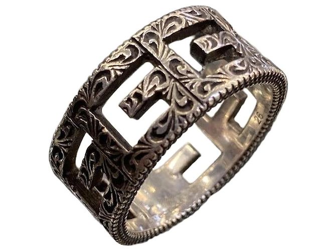 Gucci Silver GG Logo Ring Silvery