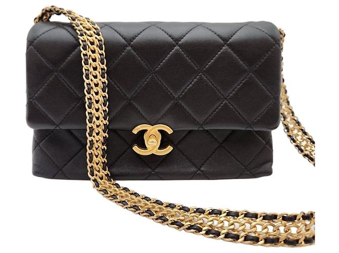 Chanel Sac à rabat avec chaîne Noir
