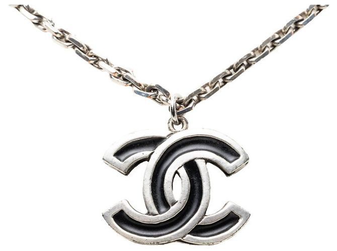 Colar com pingente de corrente com o logotipo Coco da Chanel Prata